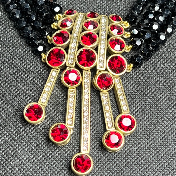 HEIDI DAUS "AN AFFAIR TO REMEMBER" 4 STRAND NECKLACE & EARRINGS SET Black & Red - Picture 3 of 14